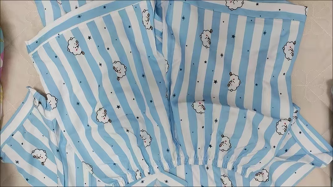 BT21 Unisex Summer Set Short S - Tippet Line 评论和价格